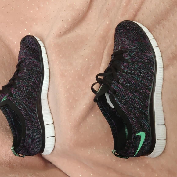 Nike free flynit running shoes size 8 - Picture 5 of 9